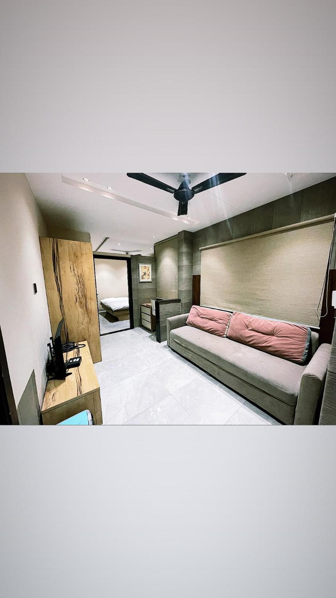 Stayez Studio Apartments Indore Buitenkant foto